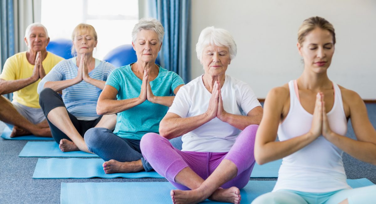 Yoga en la tercera edad