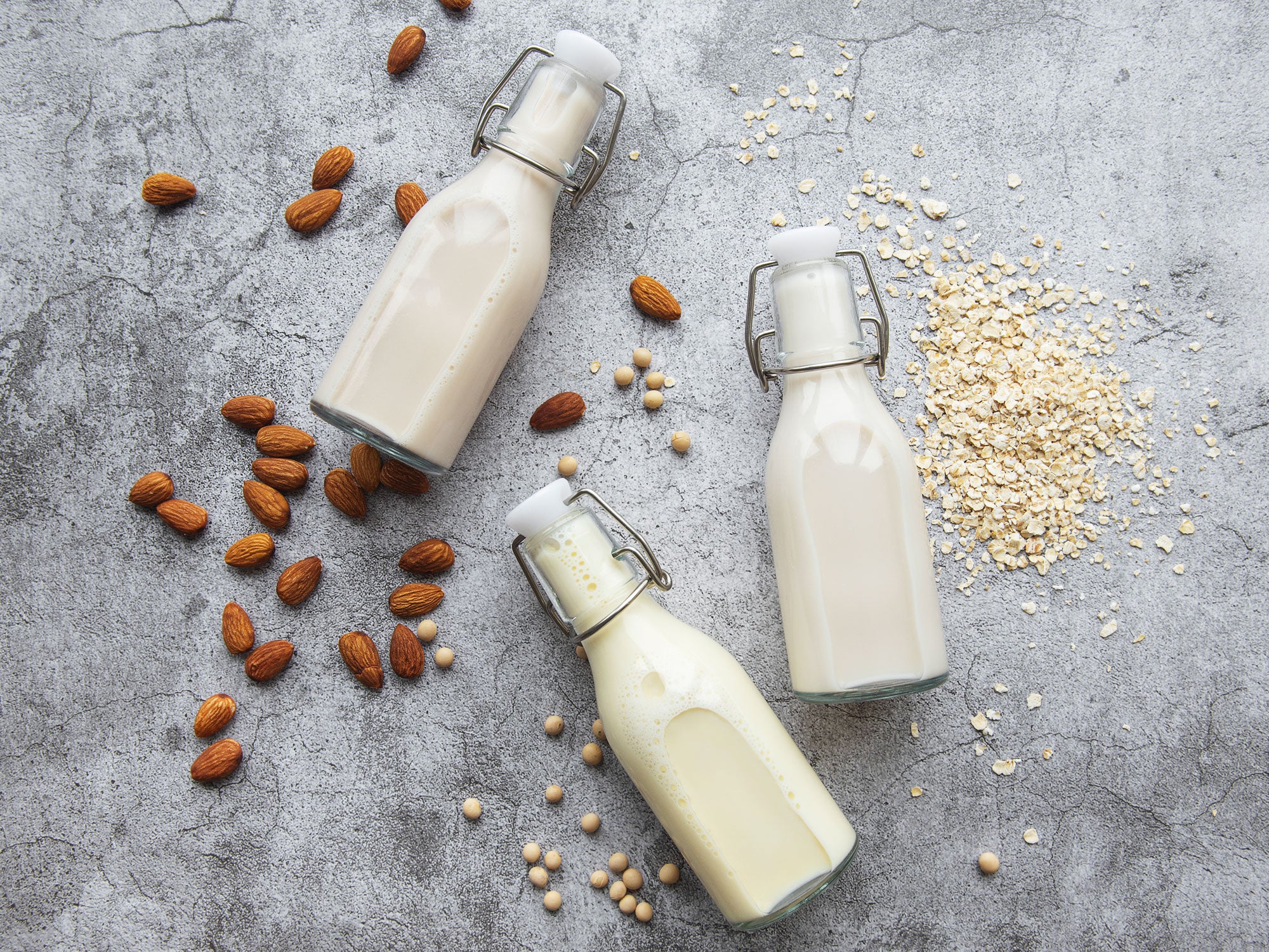 ¿Leche de soja o bebida de soja? Todo lo que hay que saber acerca de las bebidas vegetales